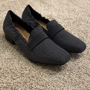 Clarks Womens Tilmont EveLoafer Flat